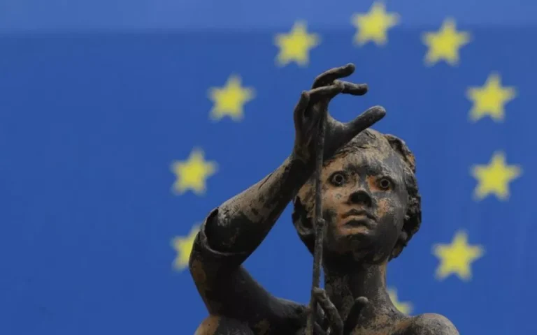 The State of the EU in 2017: A Critical Reading